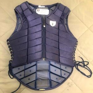 Tipperary equestrian eventing vest (S/36)